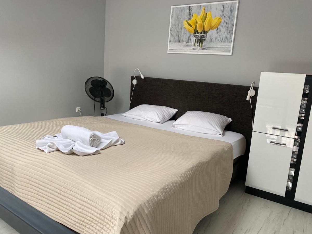 Pensjonat Dlugie Nowicki Rooms & Apartments Eksteriør bilde
